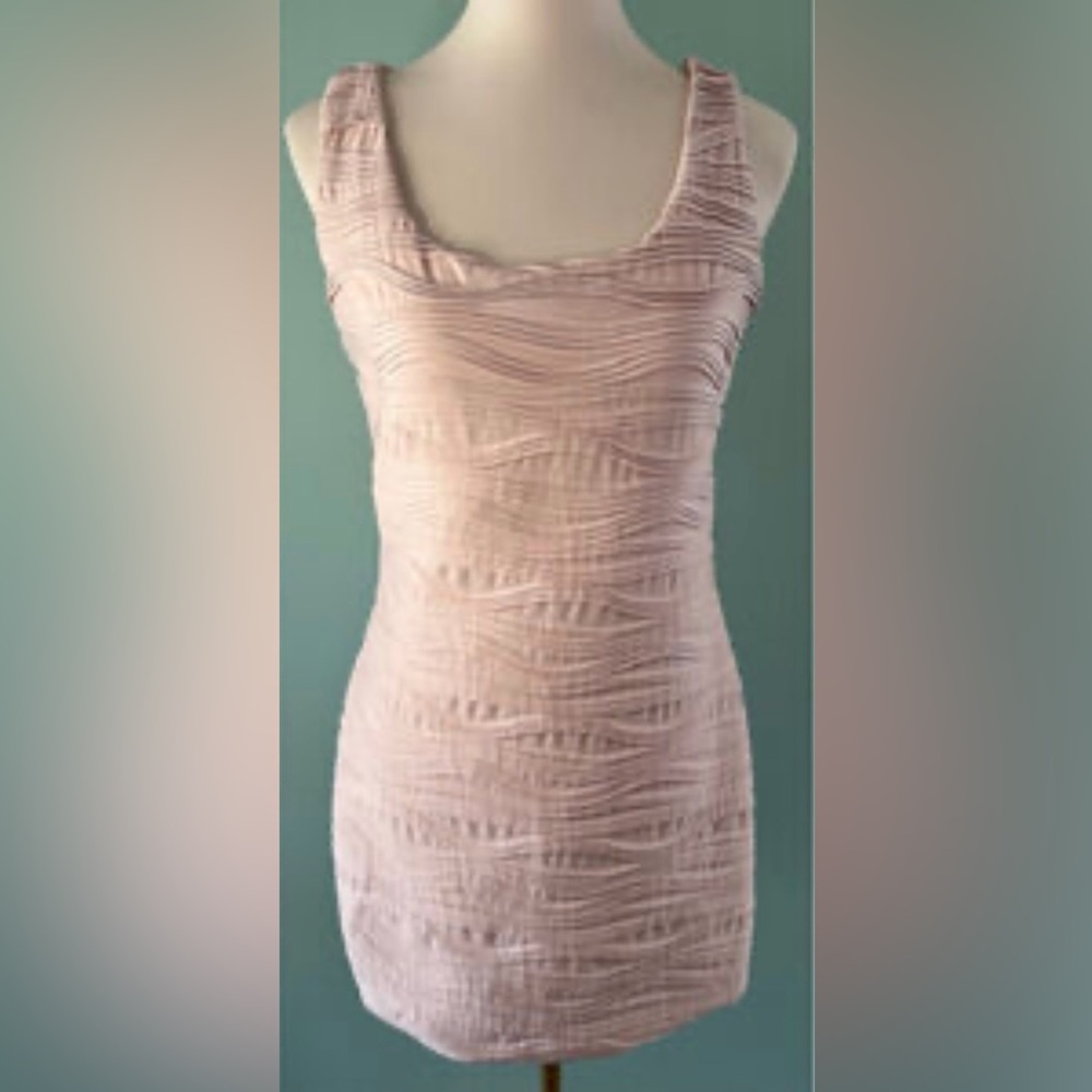 Forever 21 Dusty Pink Mini Dress – Size Large
